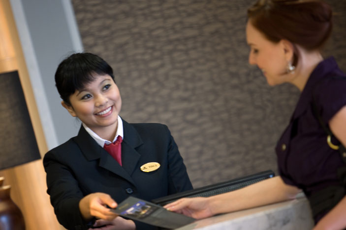 How to give good service in hotels