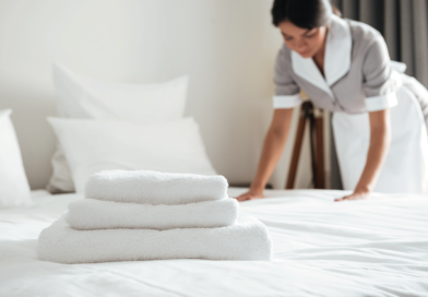 Cameriera ai piani hotel