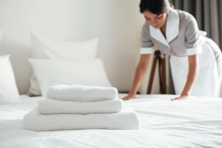 Cameriera ai piani hotel